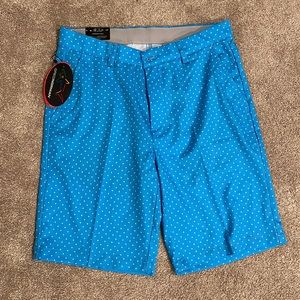 NWT Greg Norman golf shorts size 32